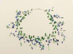 Miniblüten und Knospen blau/ offen, Glas Stahlseil Silber / 2201061-23