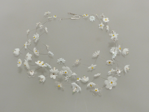 Blütenmeer weiß | 3 Str., Glas Stahlseil, Silber | 190935-18